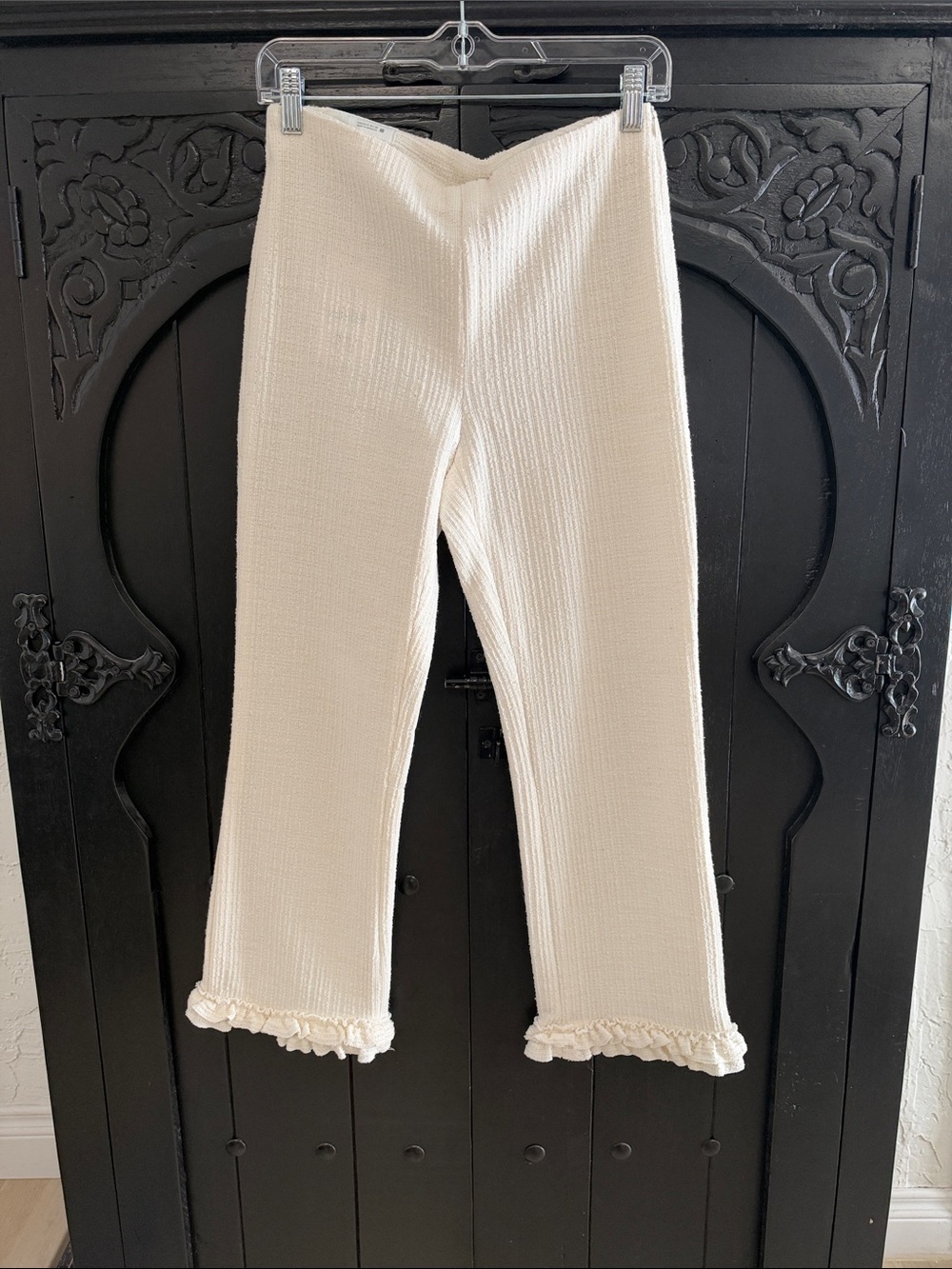 Zara Cream Knit Ruffle-Hem Leggings